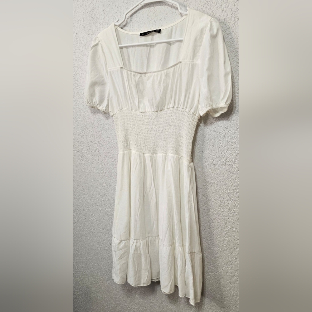 HESPERUS White Casual Mini Dress with Puff Sleeves and Square Neck